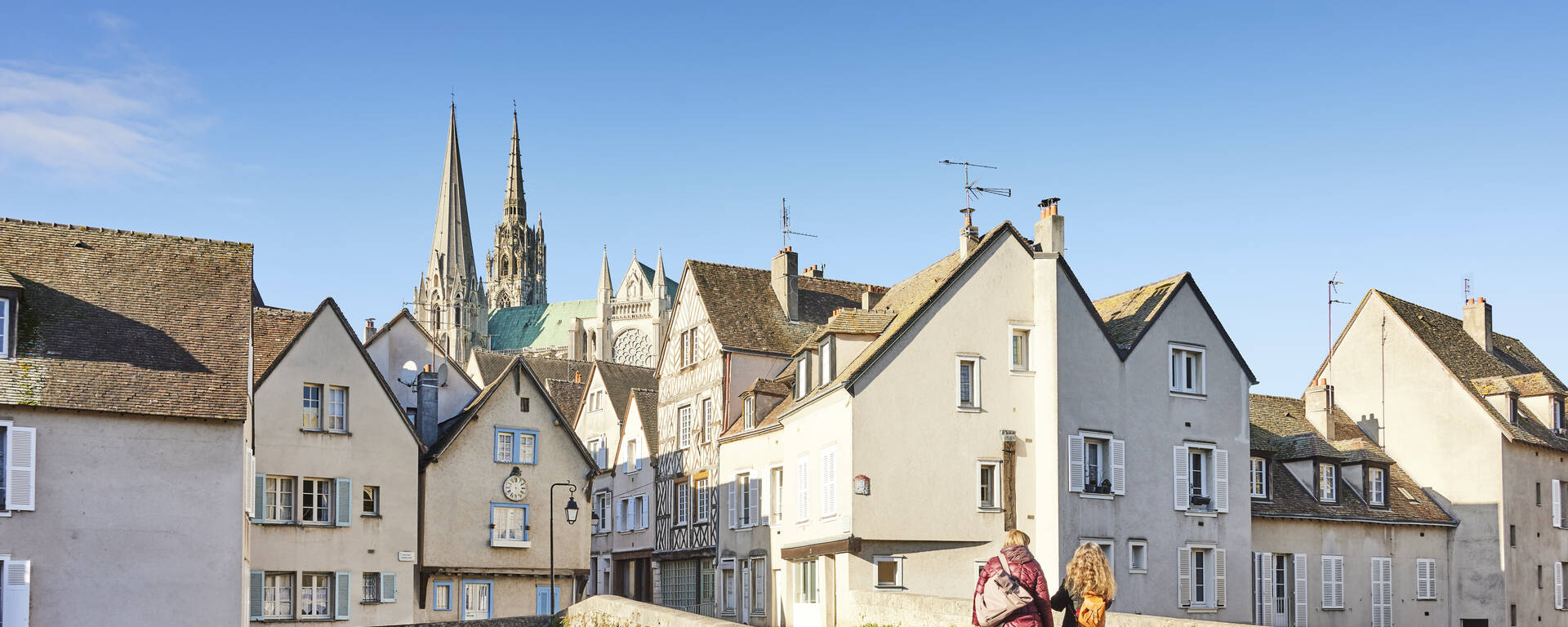 La cathédrale de Chartres vue du pont Bouju