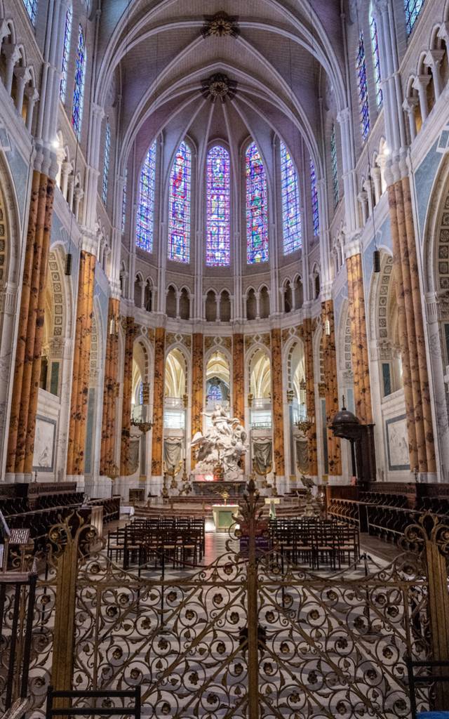 Mettre un cierge  Cathédrale de Chartres