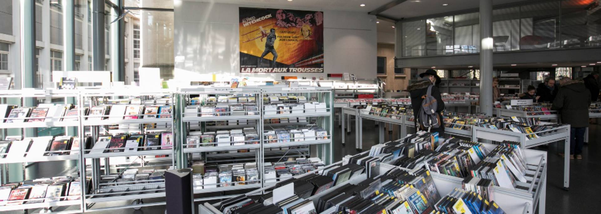 Espace multimédia de la médiathèque l'Apostrophe
