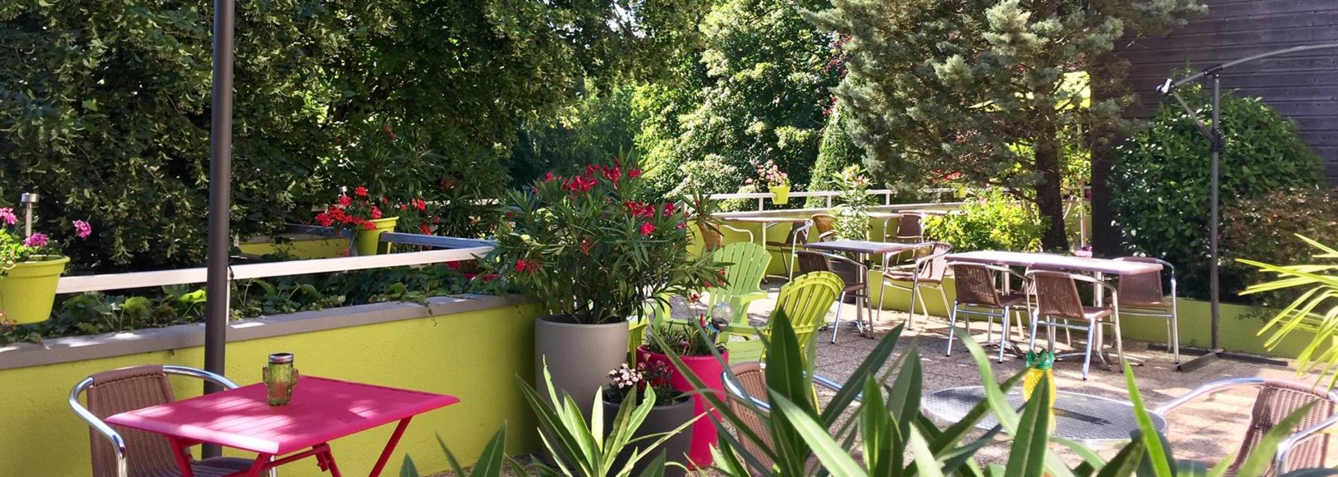 Terrasse de l'hôtel IBIS en centre de Chartres