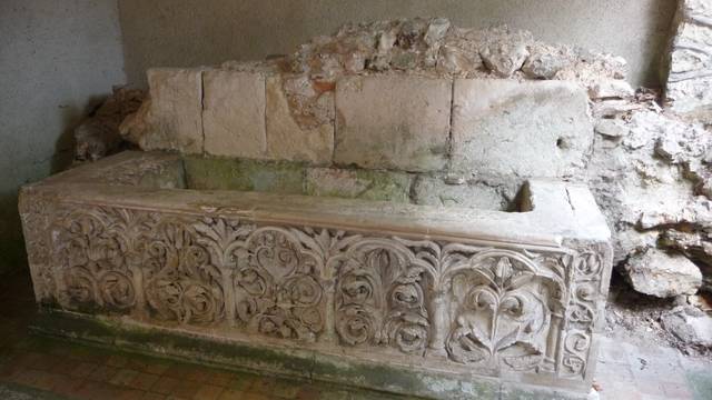 Tombeau de Jean de Salisbury à l'Abbaye de Josaphat