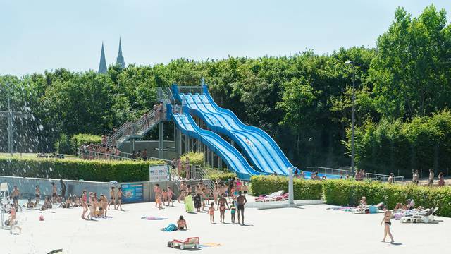 Water slide at the Odyssée water park, Chartres