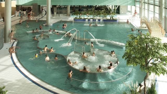 Complexe aquatique et patinoire Odyssée à Chartres