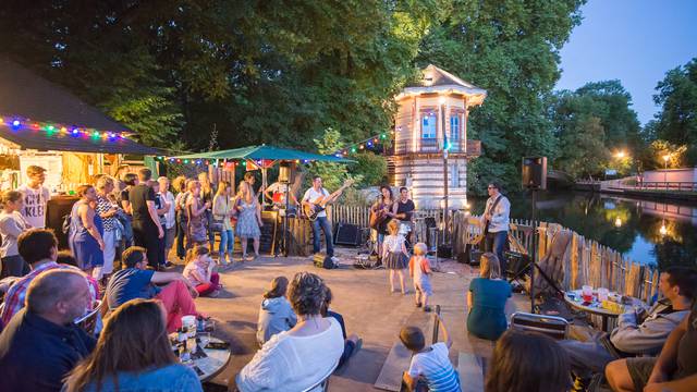 Un soir à la guinguette de Chartres
