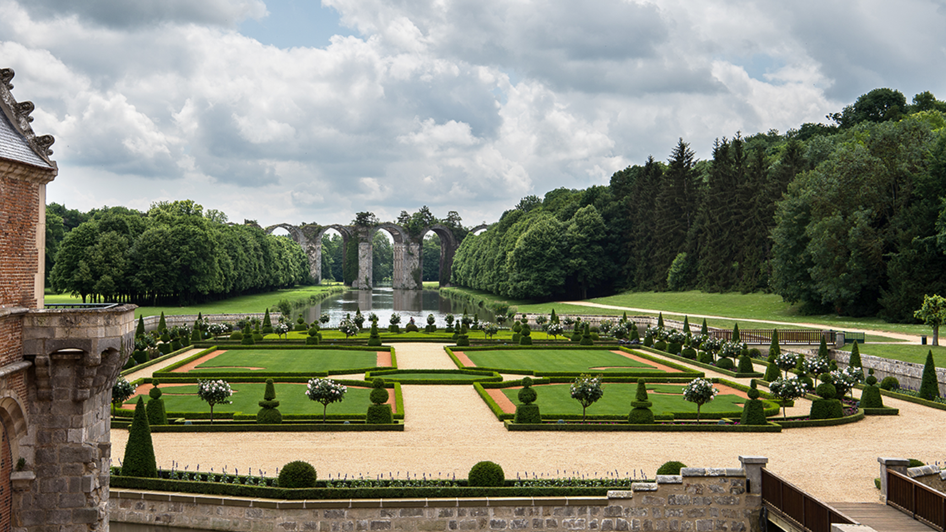 étape au château de Maintenon sur la véloscénie
