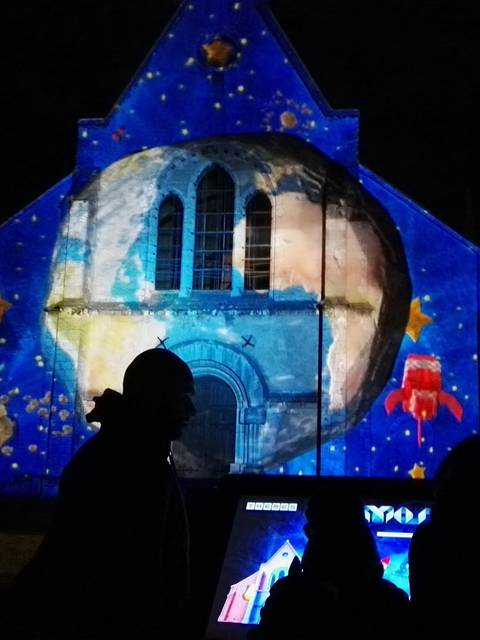 univers cosmos de la scénographie chapelle sainte foy - © Véronique Domagalski