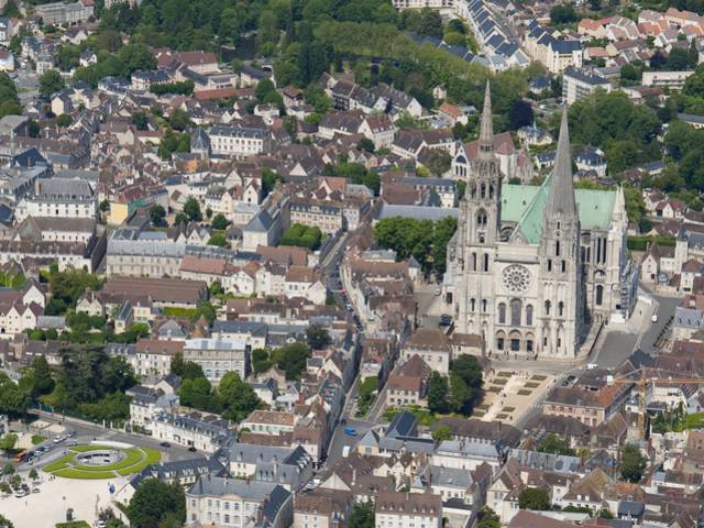 Vue aérienne de Chartres